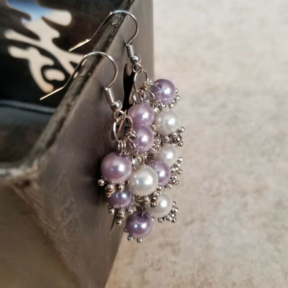 Edgy Bali Style Glass Grape Bunch Dotted Accent Purple White Silver Earrings - Picture 4 of 6